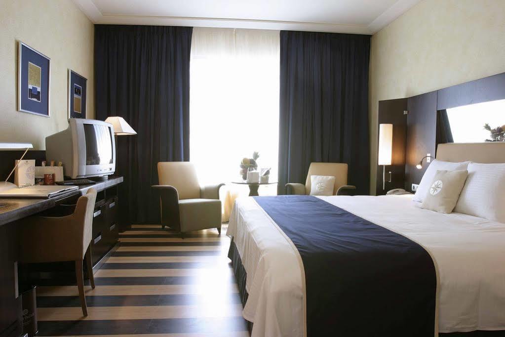 Four Points By Sheraton Le Verdun Бейрут Экстерьер фото